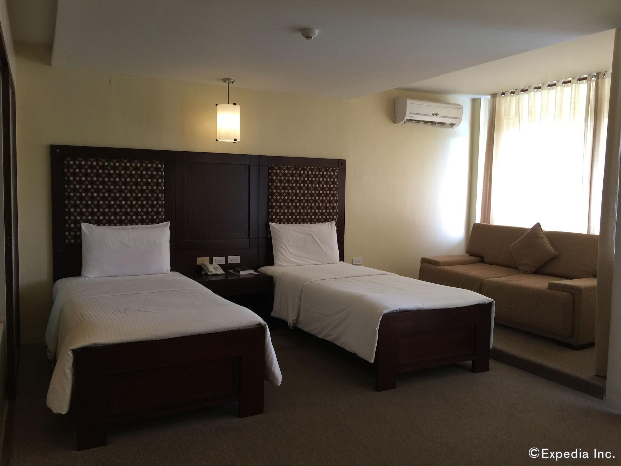 Coron Gateway Hotel & Suites Ngoại thất bức ảnh